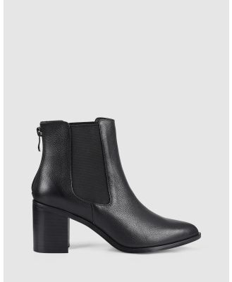 Siren - Laurah Chelsea Ankle Boots - Boots (Black Leather) Laurah Chelsea Ankle Boots