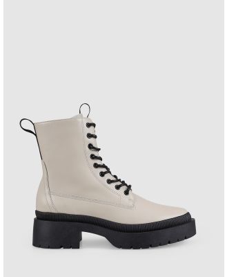 Siren - Orlando Combat Chunky Boot - Outdoor Shoes (Cream Leather) Orlando Combat Chunky Boot
