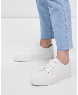 SPURR - Pippa Sneakers - Lifestyle Sneakers (White Canvas) Pippa Sneakers