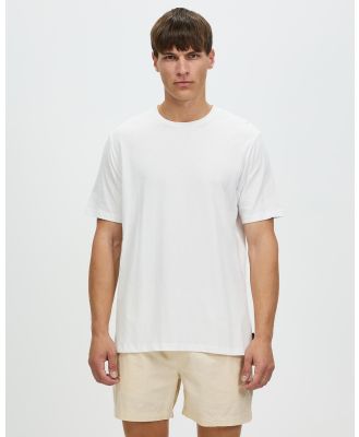 Staple Superior - Basic Regular Fit T Shirt - T-Shirts & Singlets (White) Basic Regular Fit T-Shirt