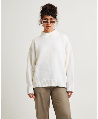 Subtitled - Maxie Oversized Knit Jumper - Jumpers & Cardigans (WHITE) Maxie Oversized Knit Jumper
