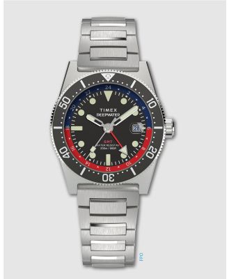 TIMEX - Deep Water Reef 200 GMT Black Dial Red RR Bracelet - Watches (Silver) Deep Water Reef 200 GMT Black Dial Red RR Bracelet