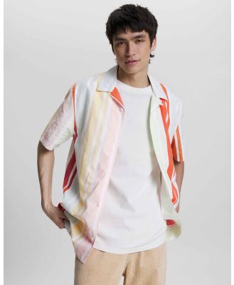 Tommy Jeans - Relaxed SS Stripe Camp Shirt - Shirts & Polos (Burnt Vermillion & Multistripe) Relaxed SS Stripe Camp Shirt