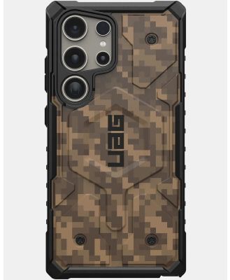 UAG - Galaxy S24 Ultra Pathfinder Magsafe SE Phone Case - Tech Accessories (Brown) Galaxy S24 Ultra Pathfinder Magsafe SE Phone Case