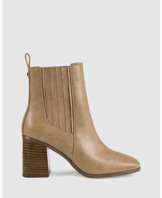 Verali - Limber Chelsea Ankle Boots - Boots (Caramel Softee) Limber Chelsea Ankle Boots