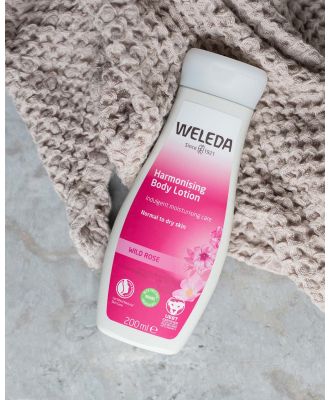 Weleda - Harmonising Body Lotion - Beauty (Wild Rose) Harmonising Body Lotion