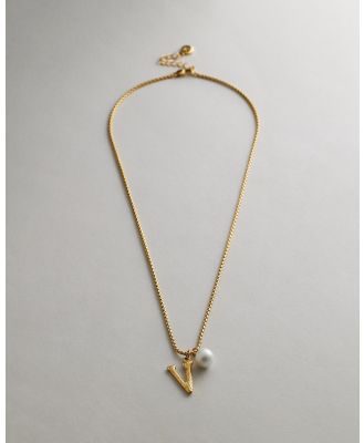 Zahar - Pearl Letter V Necklace - Jewellery (Gold) Pearl Letter V Necklace